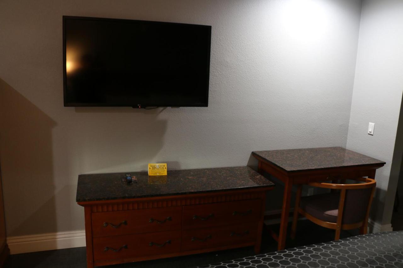 Grand Park Inn Baldwin Park Exteriér fotografie